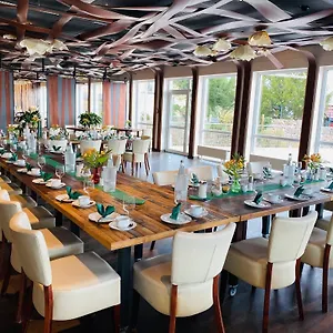 Bergwirtschaft Wilder Mann Und Restaurant Drezno